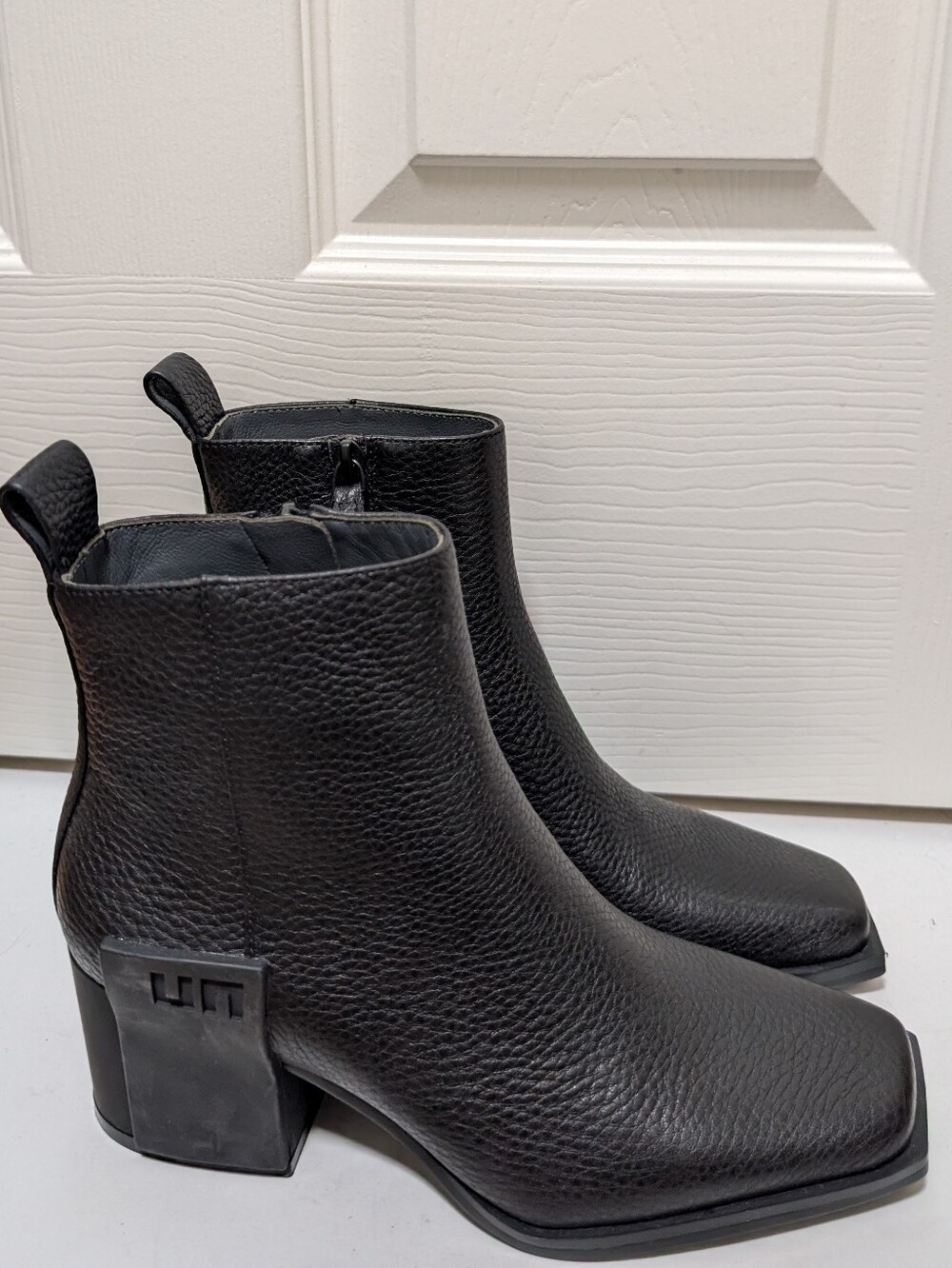 NWOB UNITED NUDE women's jimmy mid ii Black Size 37